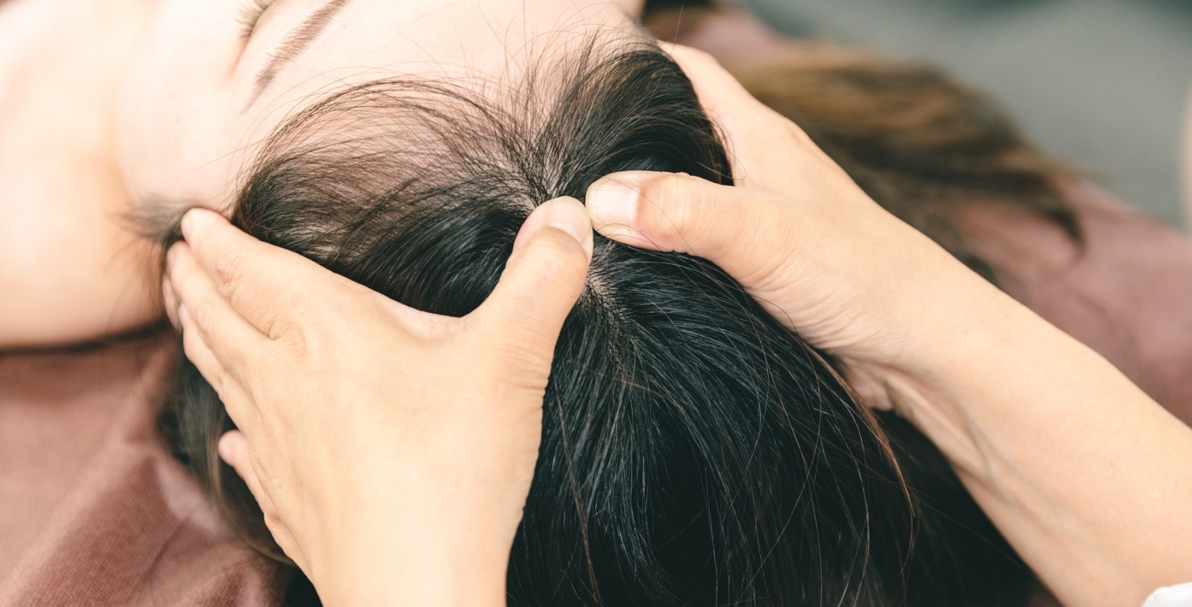 頭蓋骨調整ストレッチ